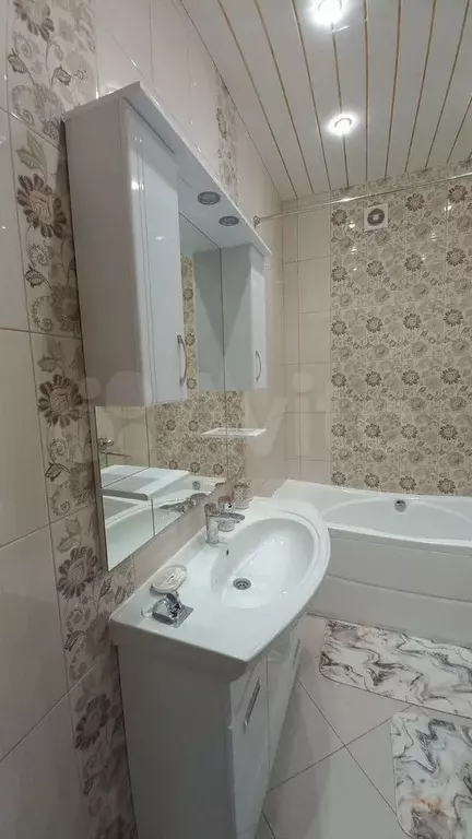 1-к. квартира, 45 м, 1/9 эт. - Фото 0
