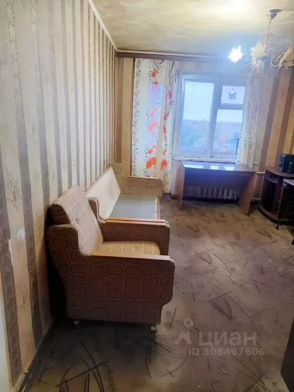 3-к кв. Саратовская область, Петровск ул. Братьев Костериных, 54 (51.0 ... - Фото 0