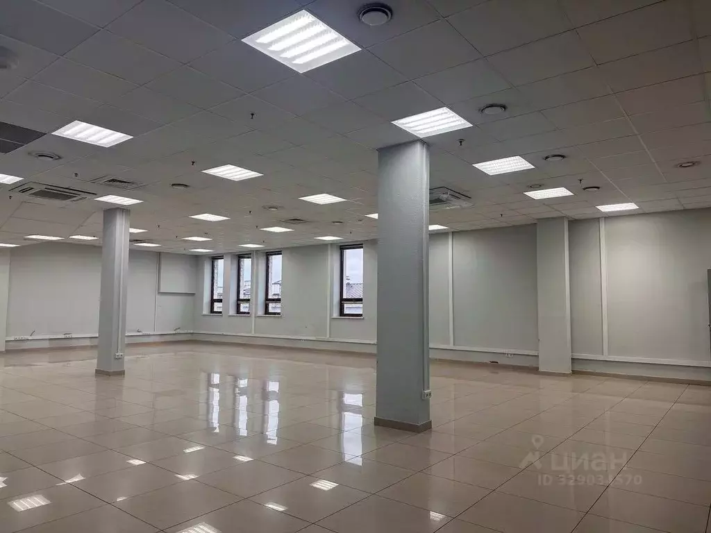 Офис в Татарстан, Казань ул. Баумана, 44/8 (389 м) - Фото 1