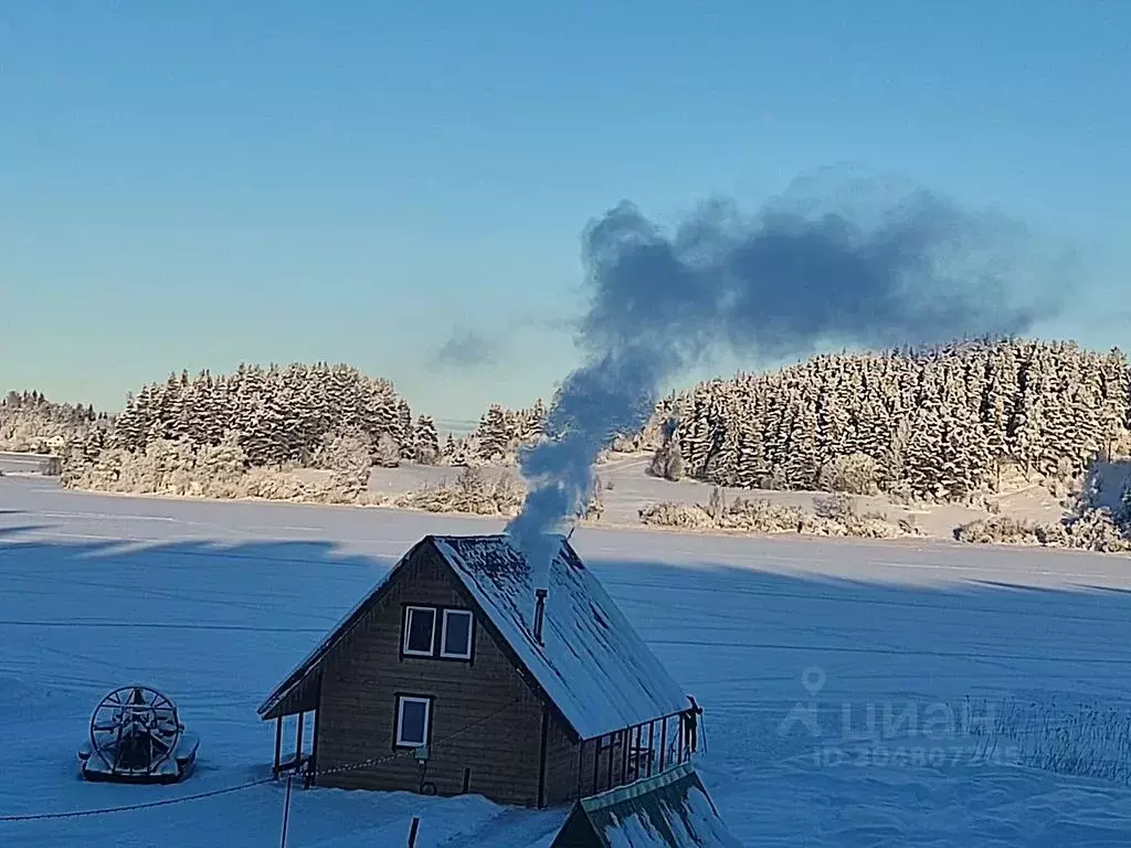 Дом в Карелия, Лахденпохский муниципальный округ, Район поселка ... - Фото 1