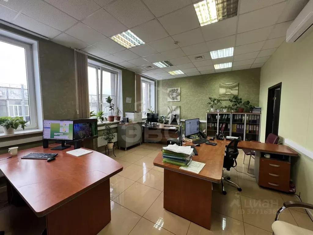Офис в Санкт-Петербург Кантемировская ул., 5к6 (24 м) - Фото 1