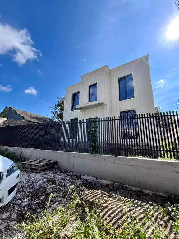 Дом в Ставропольский край, Кисловодск ул. Чехова (200 м) - Фото 1