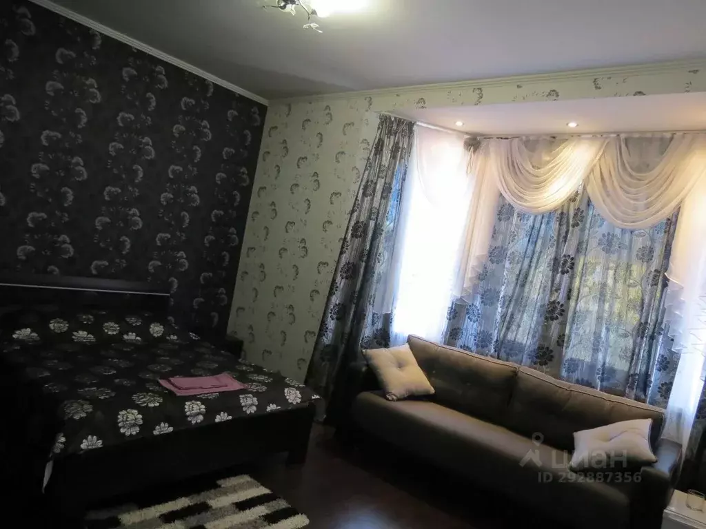 Комната Ямало-Ненецкий АО, Губкинский 13-й мкр, 42 (25.0 м) - Фото 1