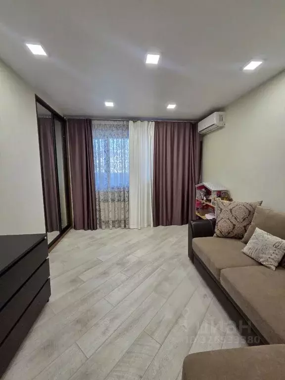 2-к кв. Омская область, Омск ул. Ватутина, 16 (66.4 м) - Фото 1