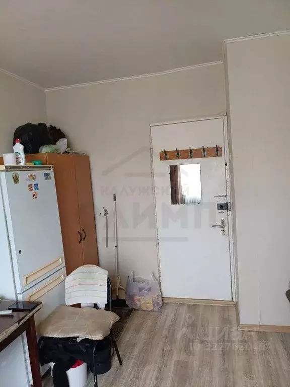 Комната Калужская область, Калуга ул. Генерала Попова, 9 (12.0 м) - Фото 2