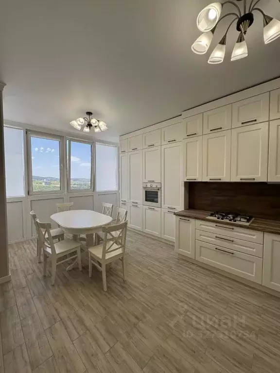 3-к кв. Кабардино-Балкария, Нальчик ул. Атажукина, 11 (98.1 м) - Фото 1