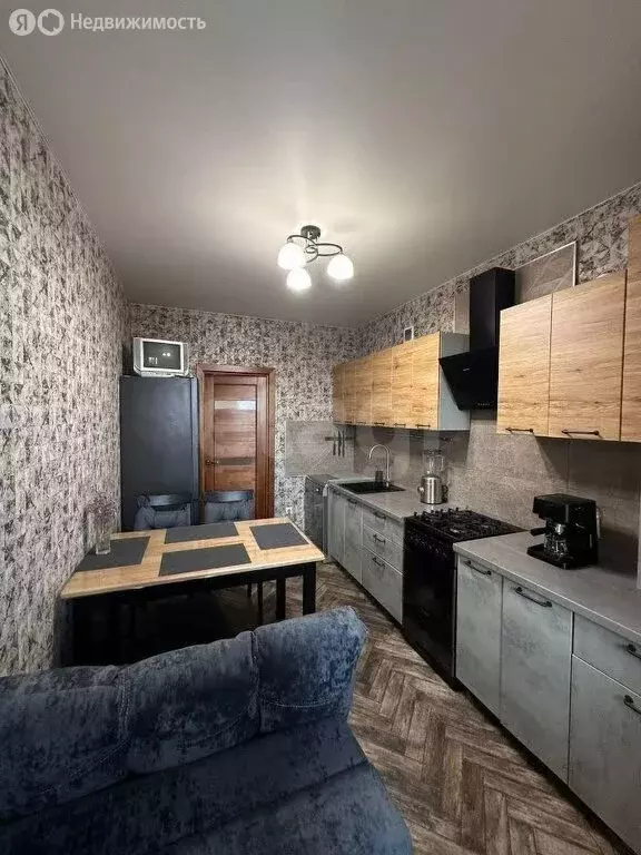 1-комнатная квартира: Калининград, Инженерная улица, 13 (42 м) - Фото 0