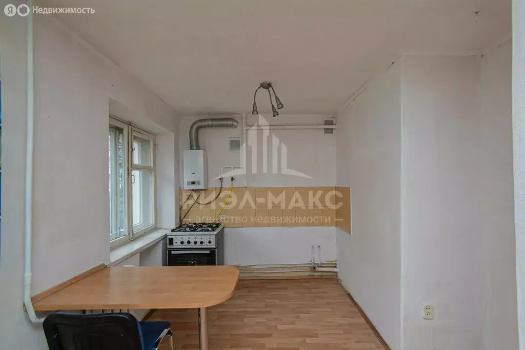 1-комнатная квартира: Брянск, Мало-Завальская улица, 2 (29.6 м) - Фото 1