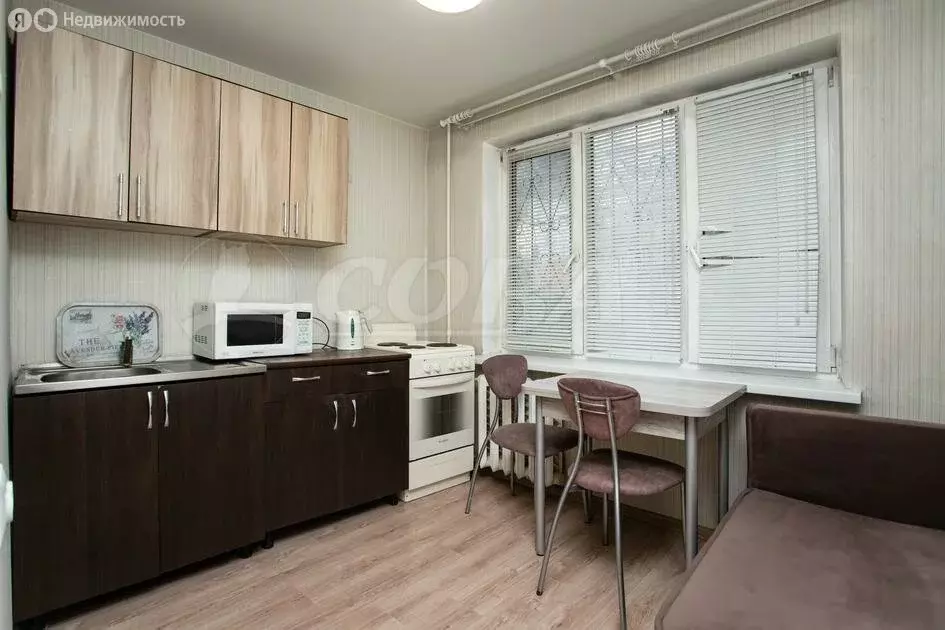 1-комнатная квартира: Тюмень, улица Газовиков, 24 (29 м) - Фото 1