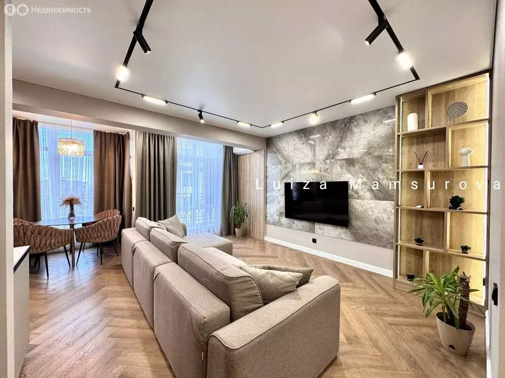 3-комнатная квартира: Владикавказ, улица Астана Кесаева, 44Вк2 (80 м) - Фото 0