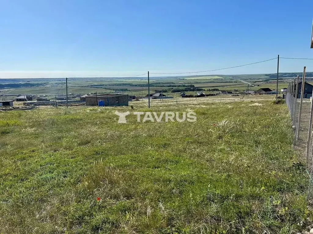 Участок в Крым, Симферопольский район, Чистенское с/пос, с. Левадки  ... - Фото 2