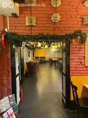 Торговая площадь (200 м) - Фото 1