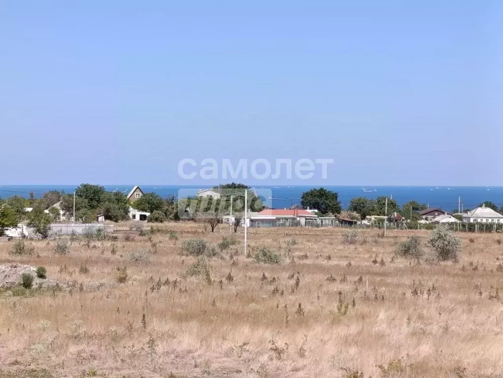 Участок в Крым, Ленинский район, Глазовское с/пос, с. Осовины ул. ... - Фото 1