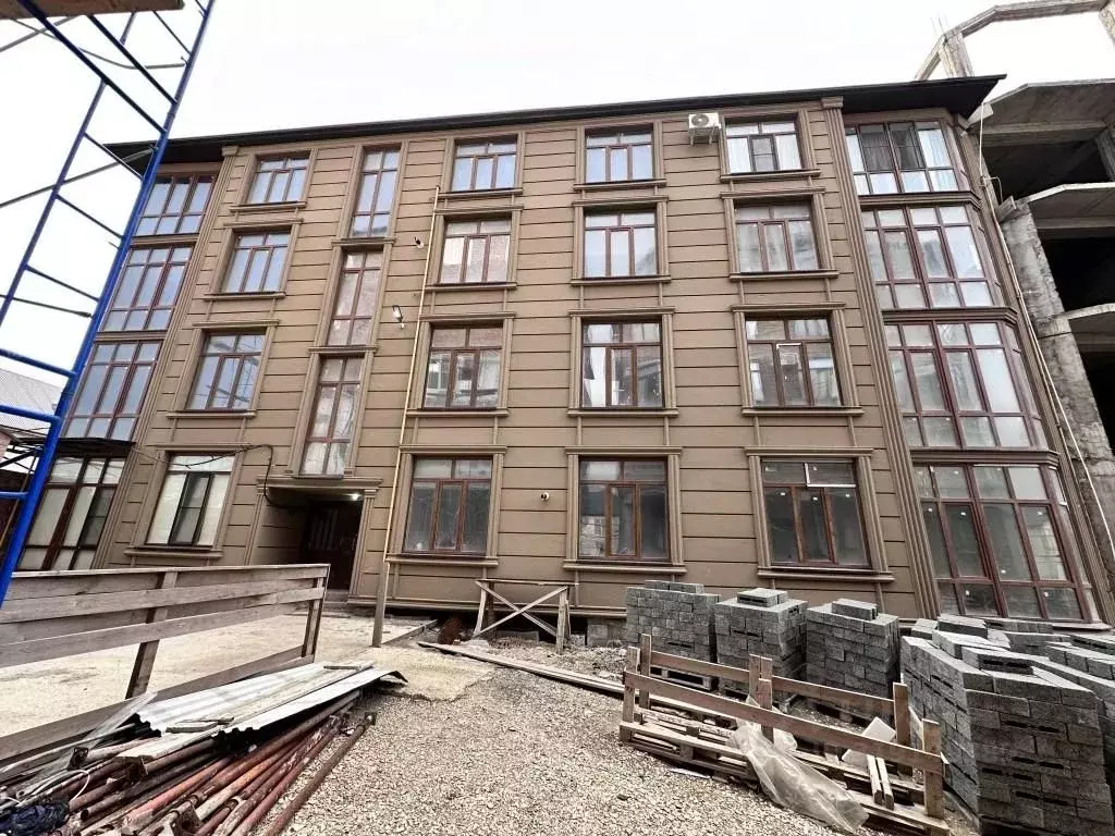 2-к кв. Дагестан, Махачкала туп. 2-й Гражданкина, 13 (98.0 м) - Фото 1