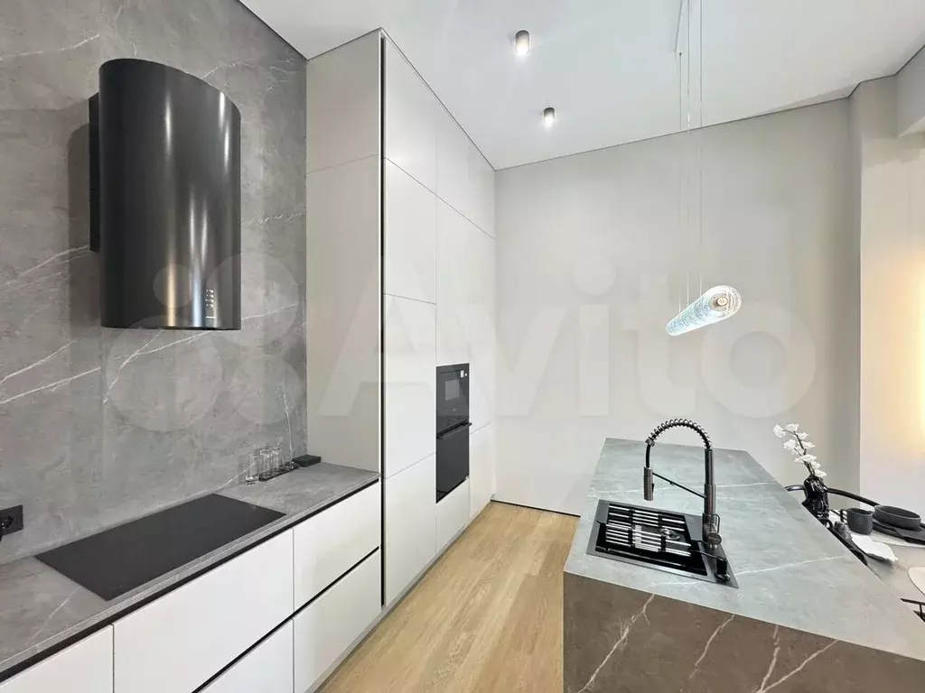 2-к. квартира, 70 м, 3/18 эт. - Фото 0