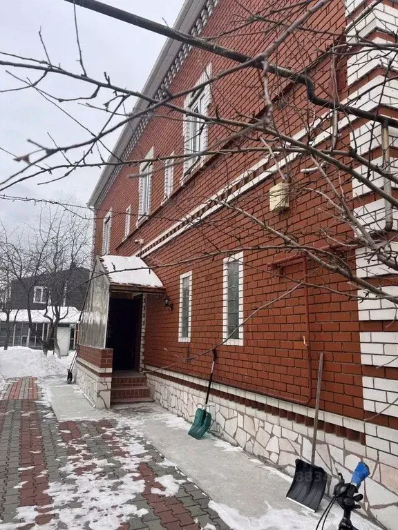 Коттедж в Свердловская область, Екатеринбург ул. Рыбаков, 3 (450 м) - Фото 1