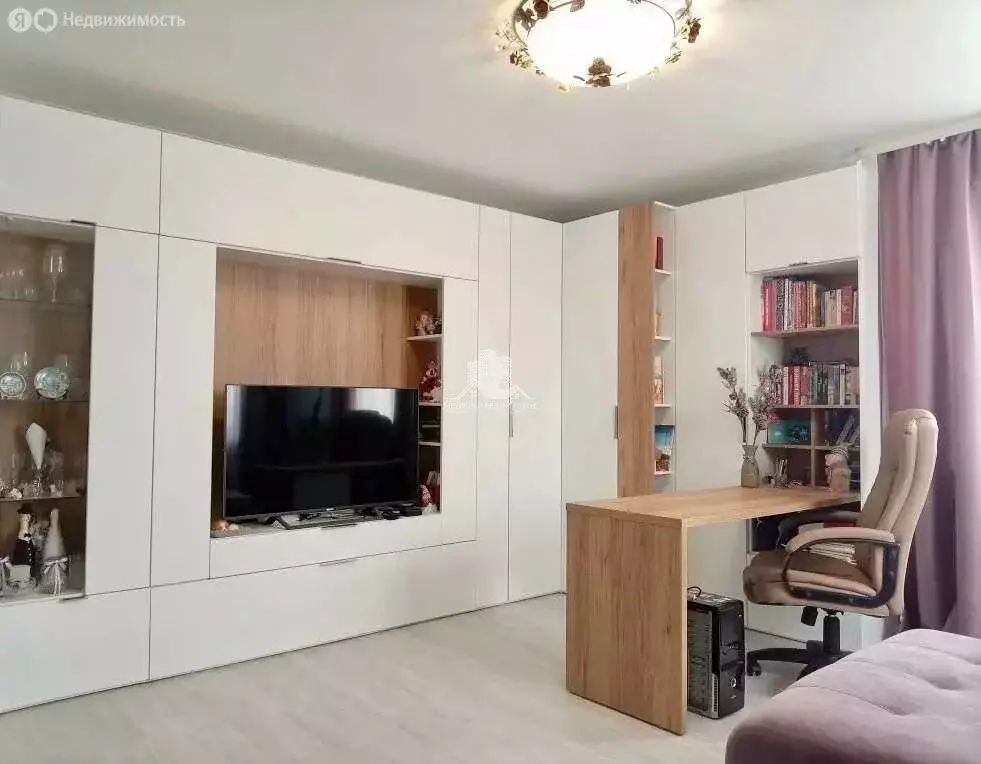 2-комнатная квартира: Белгород, улица Макаренко, 2А (60 м) - Фото 1