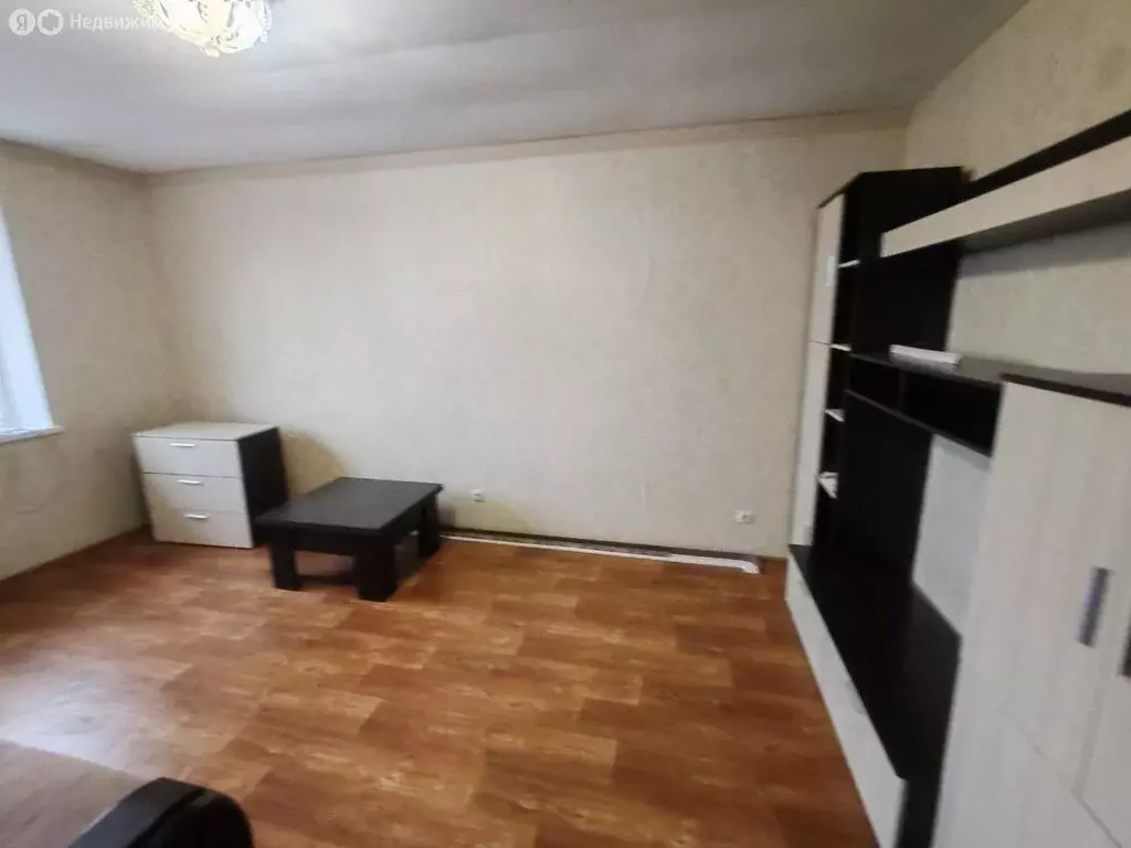 1-комнатная квартира: Строитель, улица Интернационалистов, 17Б (34 м) - Фото 1