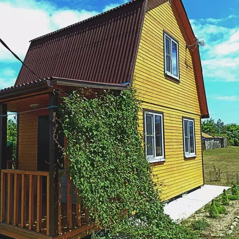 Дом в Краснодарский край, Ейский район, Должанская ст-ца Делегатская ... - Фото 1