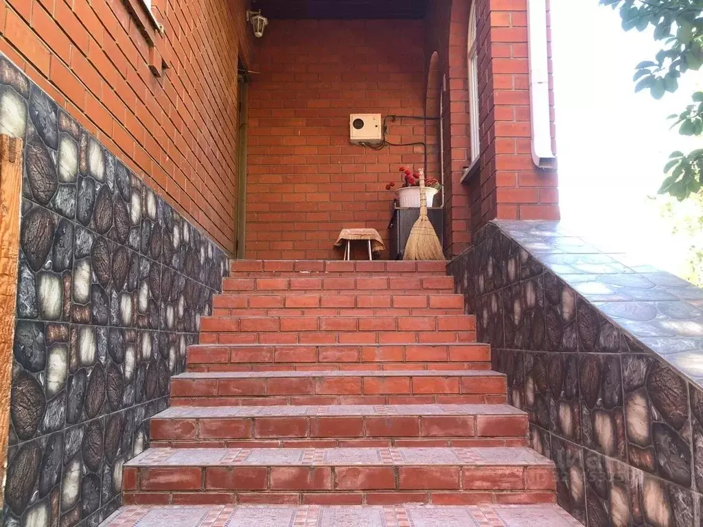 Дом в Краснодарский край, Темрюк  (195 м) - Фото 1