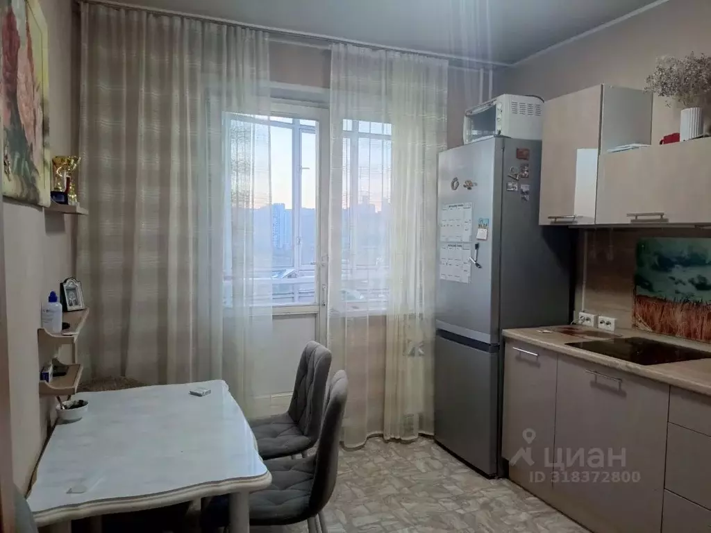 2-к кв. Красноярский край, Красноярск Свердловская ул., 137 (55.1 м) - Фото 0