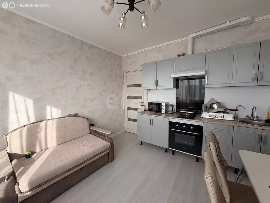 1-комнатная квартира: Челябинск, улица Молодогвардейцев, 33 (35.8 м) - Фото 2