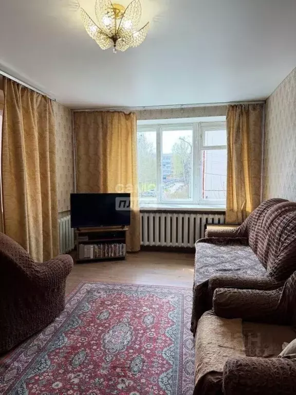 3-к кв. Башкортостан, Октябрьский 35-й мкр, 13 (64.0 м) - Фото 1
