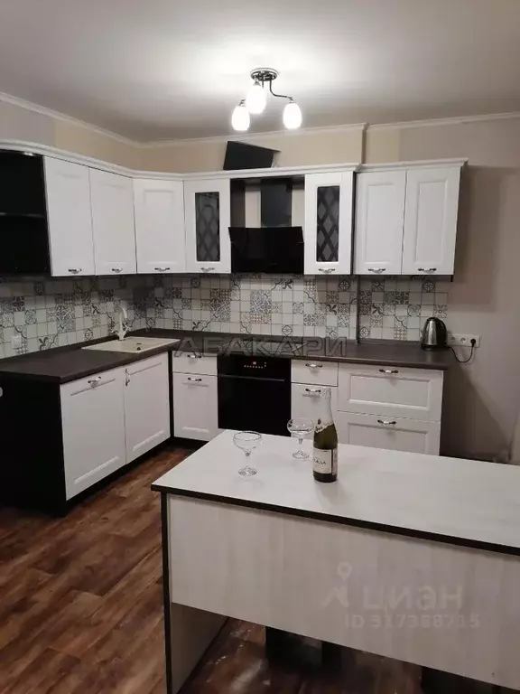 Студия Красноярский край, Красноярск Караульная ул., 42 (32.0 м) - Фото 1