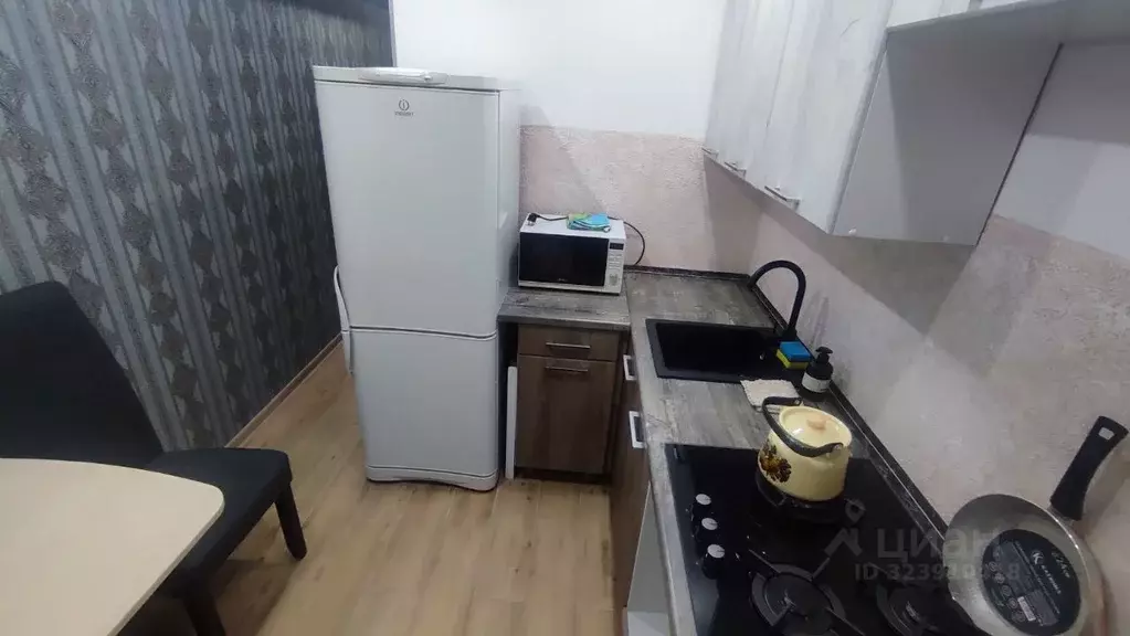 1-к кв. Тульская область, Новомосковск ул. Орджоникидзе, 3В (32.0 м) - Фото 1