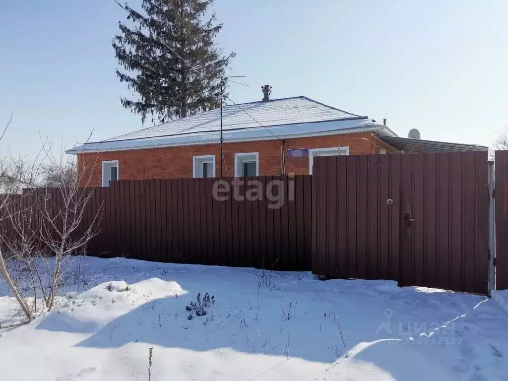 Дом в Белгородская область, Старооскольский городской округ, с. ... - Фото 0