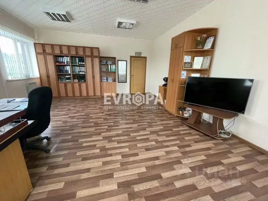 Офис в Ульяновская область, Ульяновск Локомотивная ул., 140А (80 м) - Фото 2