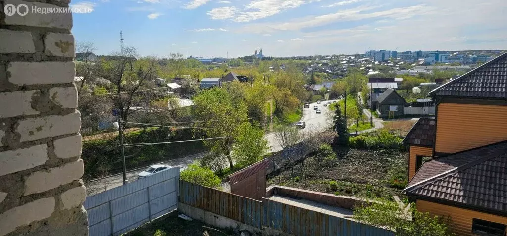 Дом в Каменск-Уральский, улица Ленина, 46 (330 м) - Фото 1