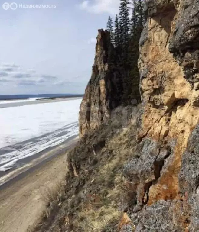 Участок в Республика Саха (Якутия), муниципальный район Хангаласский ... - Фото 1