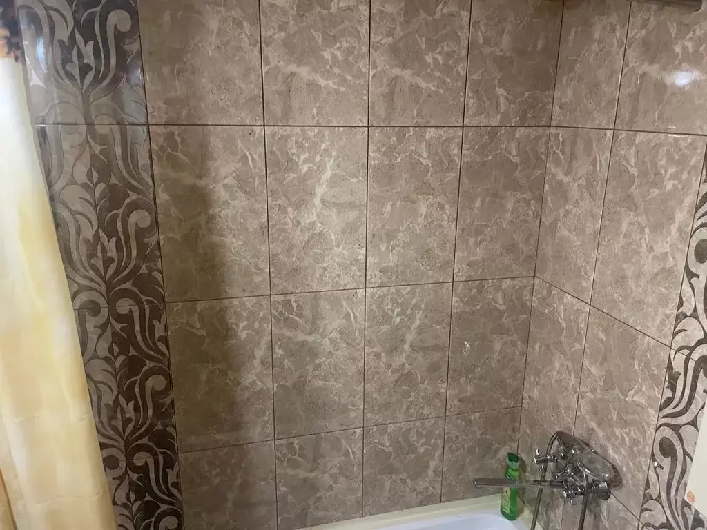 1-к кв. Дагестан, Каспийск ул. Ленина, 59А (42.0 м) - Фото 1