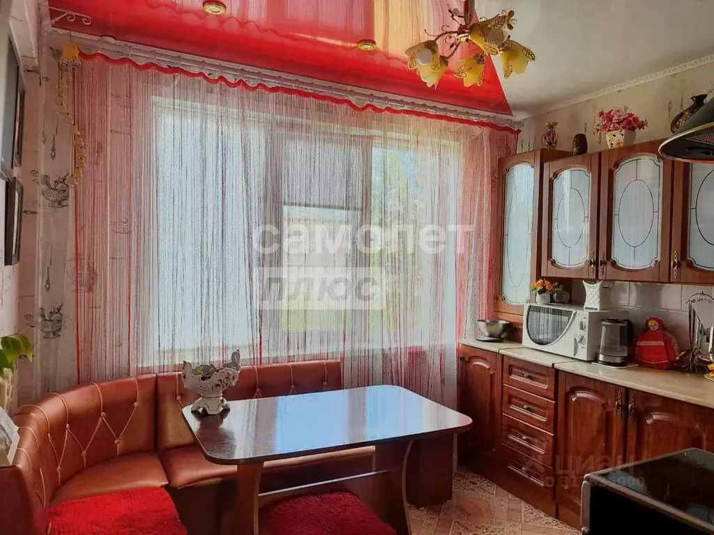 3-к кв. Забайкальский край, Краснокаменск 4-й мкр, 435 (68.8 м) - Фото 0