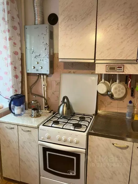 2-к кв. Оренбургская область, Бугуруслан Трудовая ул., 4 (43.0 м) - Фото 0