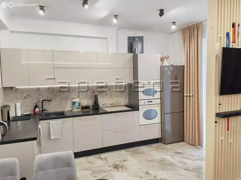 2-комнатная квартира: Красноярск, улица Петра Ломако, 10 (46 м) - Фото 1