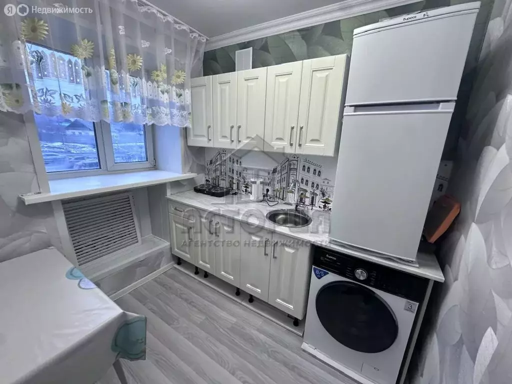 1-комнатная квартира: Красноярск, улица Шахтёров, 12 (31 м) - Фото 2