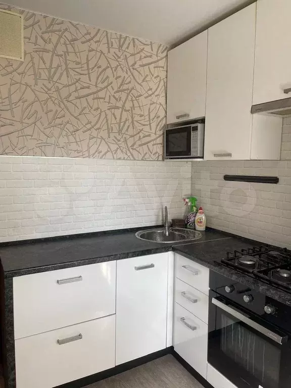 2-к. квартира, 45 м, 1/5 эт. - Фото 1