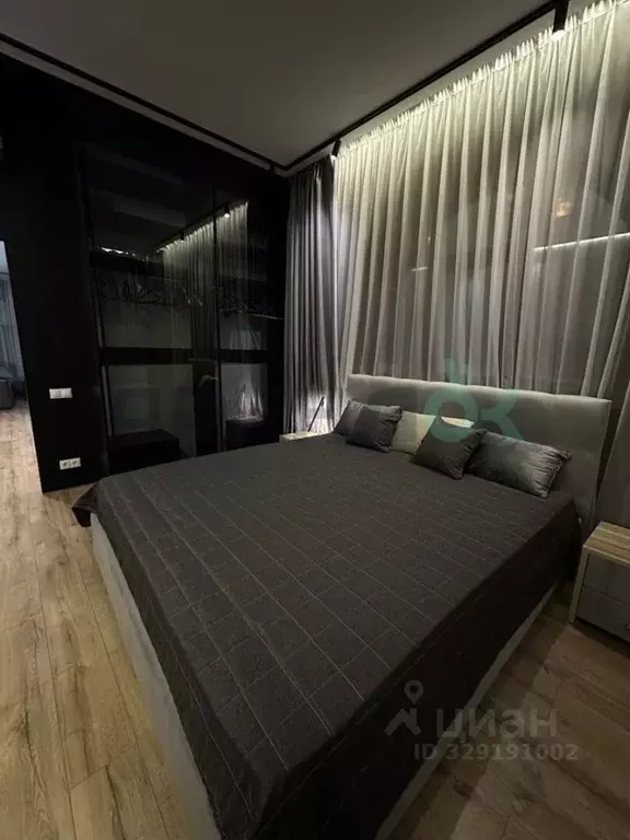 2-к кв. Москва ул. Паршина, 10 (80.0 м) - Фото 0