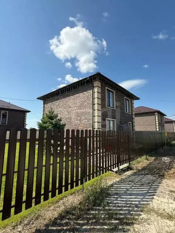 Дом в Тюменская область, Тюменский муниципальный округ, д. Ушакова, ... - Фото 1