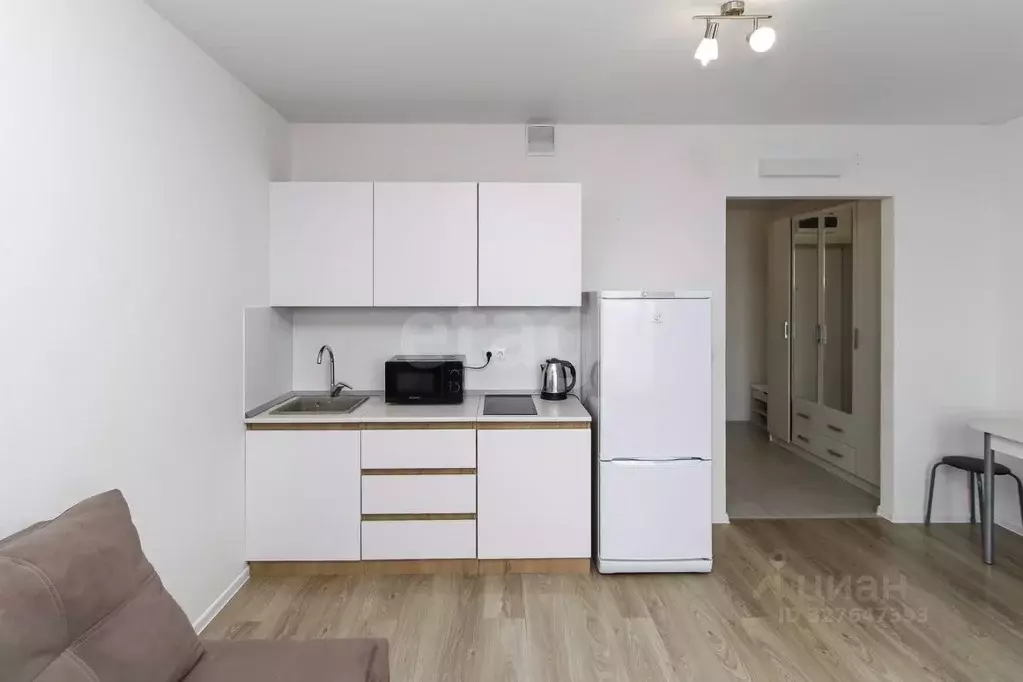 Студия Тюменская область, Тюмень Полевая ул., 117к3 (27.2 м) - Фото 2