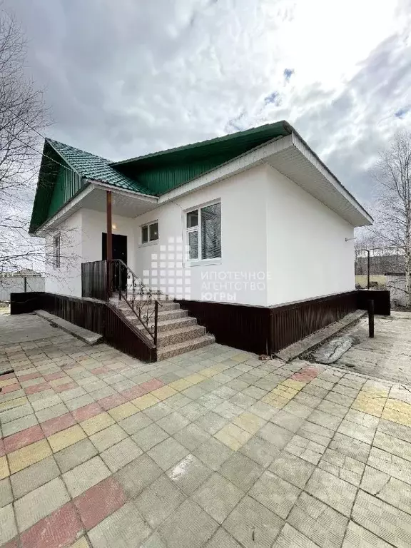 Дом в Ханты-Мансийский АО, Нижневартовск Заводская ул., 43 (79 м) - Фото 0