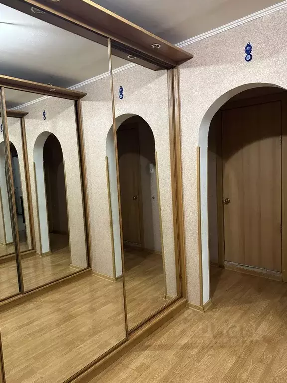 3-к кв. Красноярский край, Красноярск 9 Мая ул., 26А (67.2 м) - Фото 0