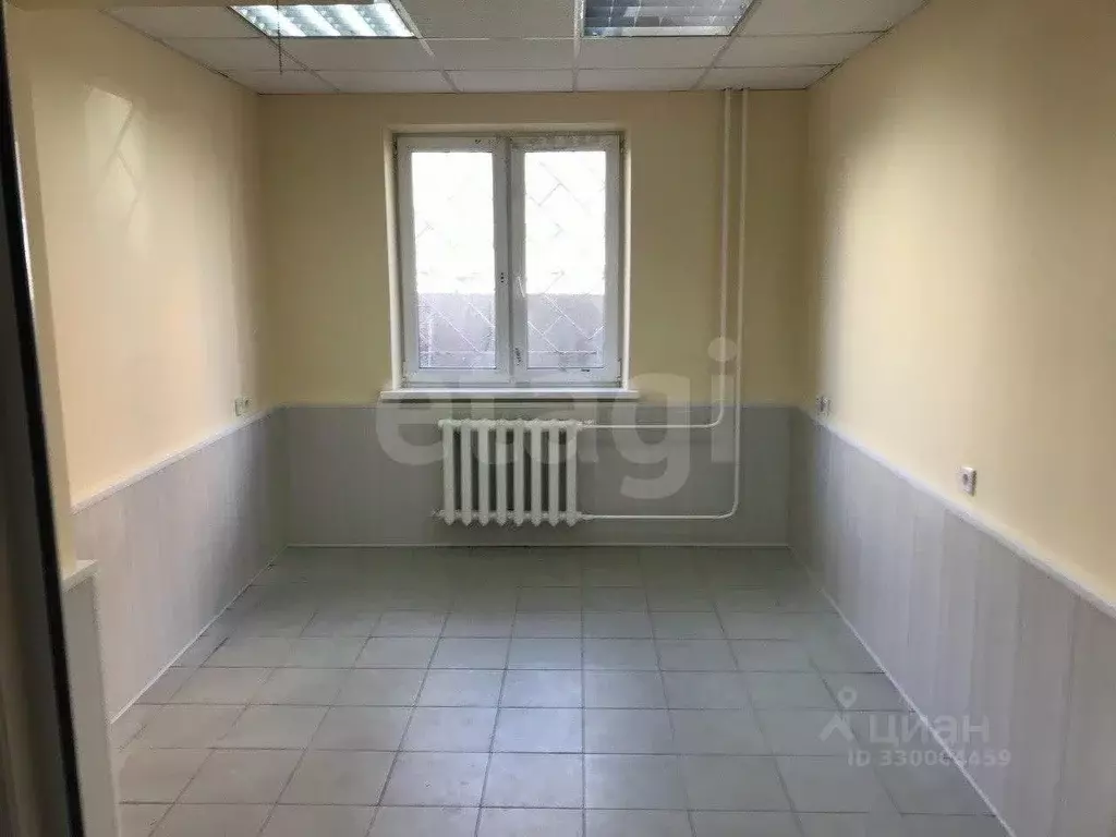 Помещение свободного назначения в Тюменская область, Тюмень Солнечный ... - Фото 0