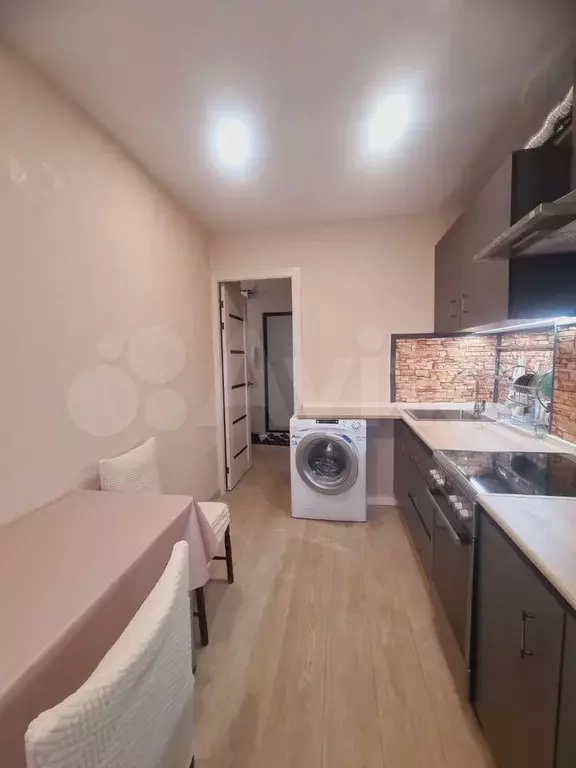 3-к. квартира, 63 м, 9/9 эт. - Фото 1
