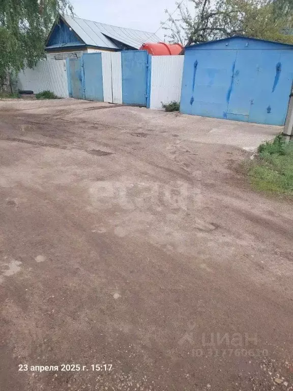 Дом в Саратовская область, Энгельс пос. Новое Осокорье, ул. ... - Фото 0