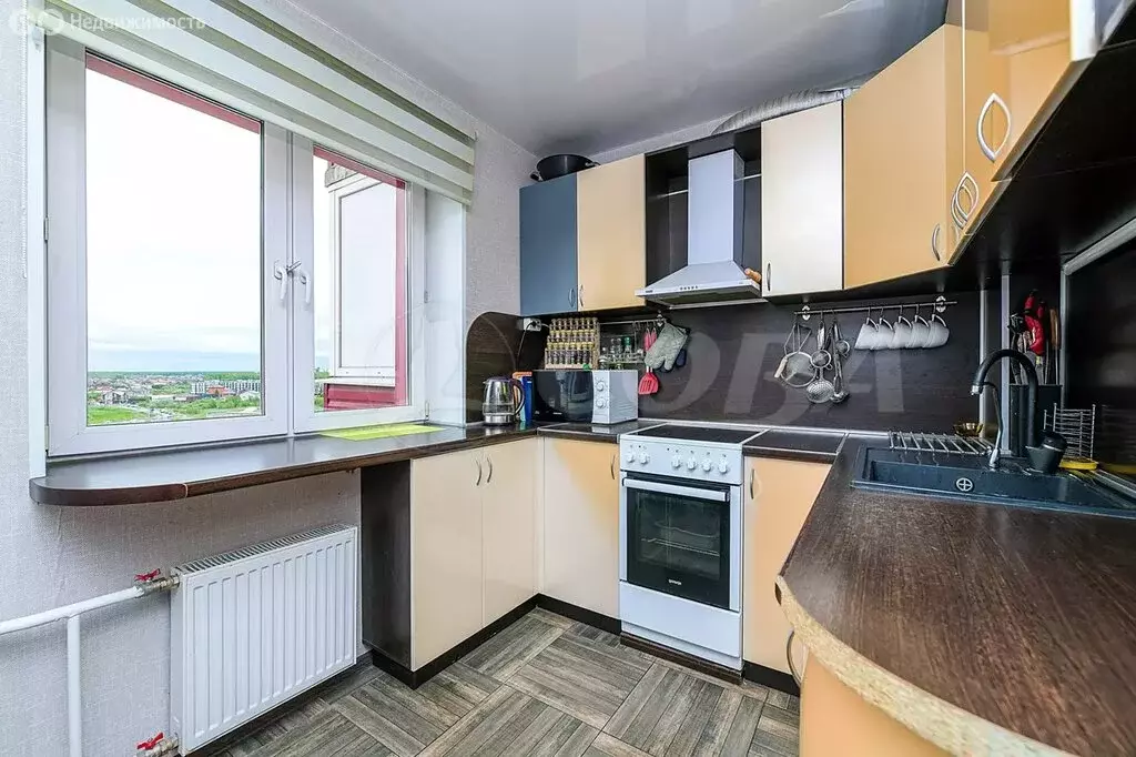 2-комнатная квартира: Тюмень, улица Пермякова, 83к2 (62 м) - Фото 1