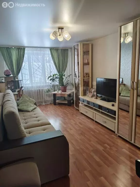 3-комнатная квартира: Соколовый, Октябрьская улица, 25 (75 м) - Фото 1