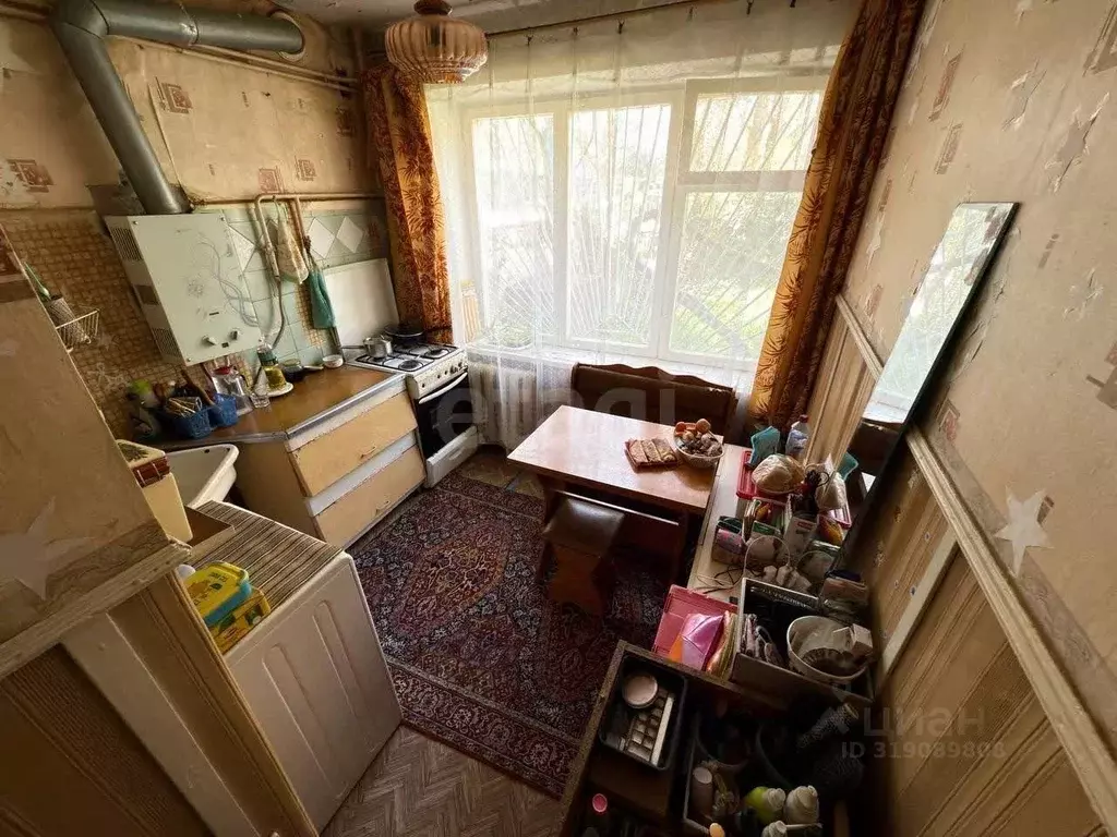 2-к кв. Крым, Симферополь ул. Трубаченко (47.5 м) - Фото 1